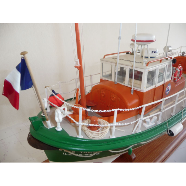 Maquette de canot de sauvetage snsm Maquette de canot de sauvetage snsm