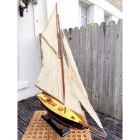 MAQUETTE  DE PEN DUICK 90 CM BOIS PEINT