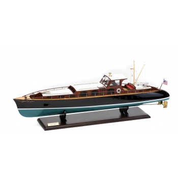 https://www.marie-galante-benodet.com/2812-thickbox_default/maquette-de-canot-a-moteur-l-aphrodite.jpg