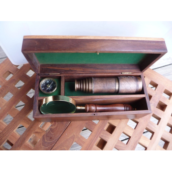 https://www.marie-galante-benodet.com/3193-thickbox_default/coffret-longue-vue-loupe-boussole.jpg
